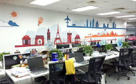 石城教你设计办公室墙绘的方法。