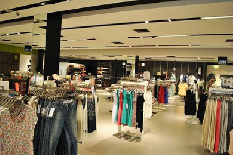 石城商场里的店面怎么装修？